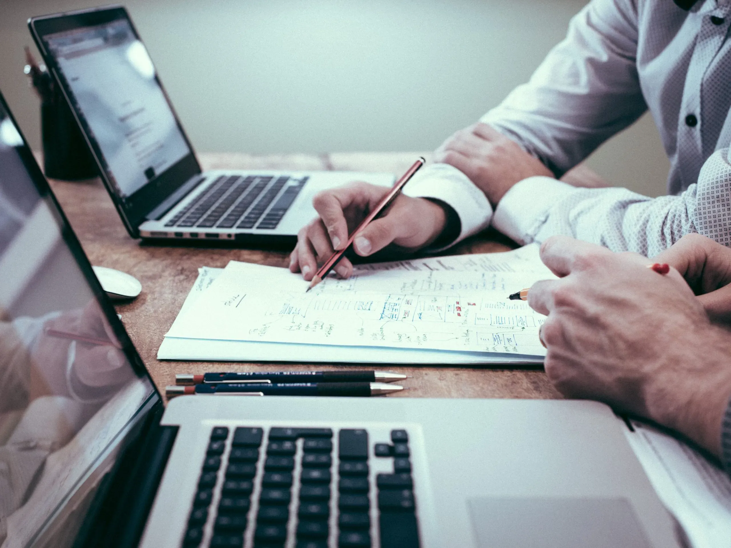 Professionals in overleg - symbool voor professionele ontwikkeling